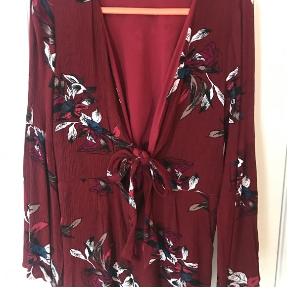 Loveriche Floral Print Bell Sleeve Romper - Picture 3 of 6